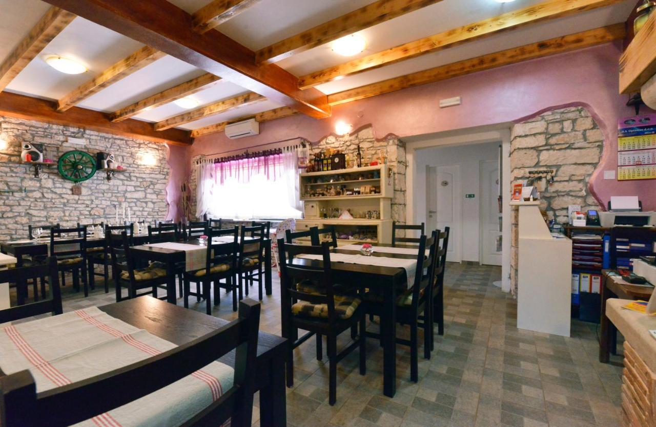 Bed&Breakfast Casa Rustica Vodnjan Exterior foto