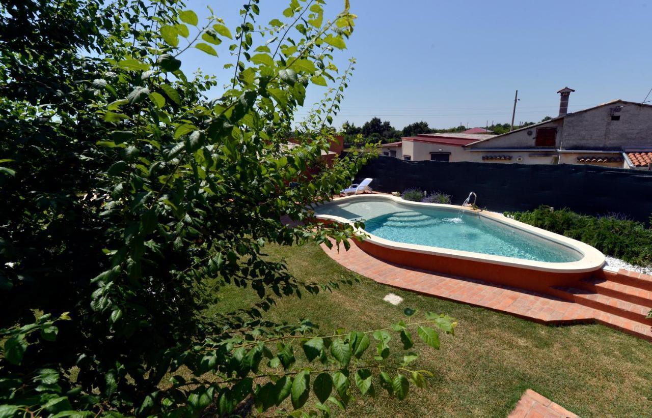Bed&Breakfast Casa Rustica Vodnjan Exterior foto